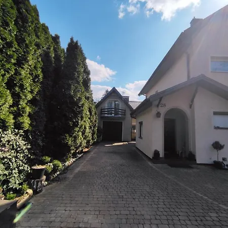 ホームステイ Dom Na Zaciszu ワルシャワ