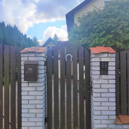 Dom Na Zaciszu * ワルシャワ